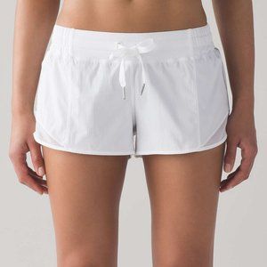 Lululemon Hotty Hot Short II 2.5" White | Size 4 (XS/S)